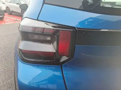 Photo 16 Citroën C3  Hybride 110 ch e-DCS6