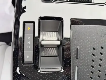 Photo 13 Citroën C5 aircross  Hybride Rechargeable 195 e-EAT7