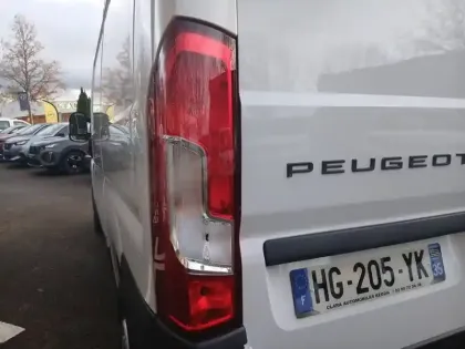 Photo 16 Peugeot Boxer  FGN TOLE 3.5 T L2H2 140 S&S BVA8