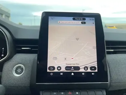 Photo 22 Renault Clio  E-Tech full hybrid 145