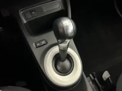 Photo 12 Renault Twingo  III Achat Intégral - 21