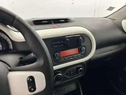Photo 11 Renault Twingo  III Achat Intégral - 21