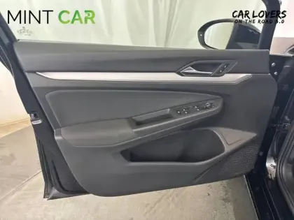 Photo 21 Volkswagen Golf  2.0 TDI SCR 150 DSG7