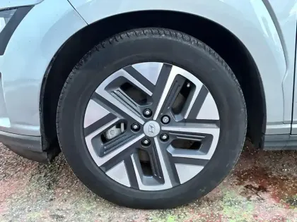 Photo 5 Hyundai Kona  Electrique 64 kWh - 204 ch