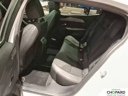 Photo 10 Peugeot 408  Electrique 58 kWh 210ch