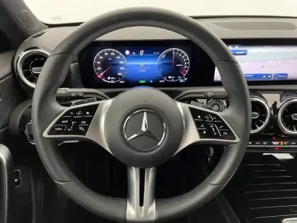 Photo 22 Mercedes Classe A  250 e Hybrid EQ 8G-DCT