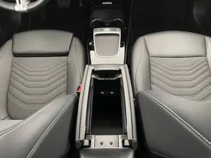 Photo 25 Mercedes Classe A  250 e 8G-DCT