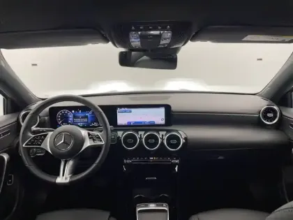 Photo 28 Mercedes Classe A  250 e 8G-DCT