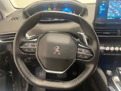 Photo 28 Peugeot 3008  Hybrid 225 e-EAT8