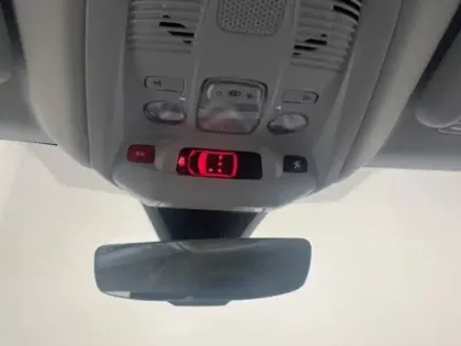 Photo 37 Peugeot 3008  Hybrid 225 e-EAT8