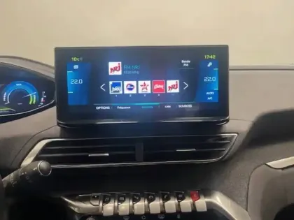 Photo 30 Peugeot 3008  Hybrid 225 e-EAT8