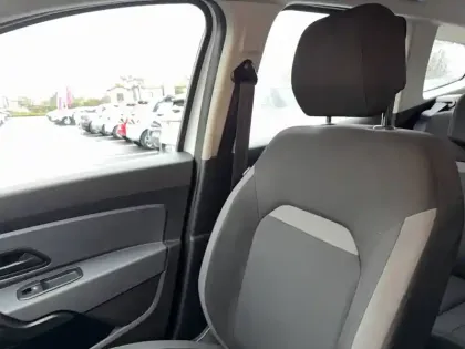 Photo 33 Dacia Duster  ECO-G 100 4x2