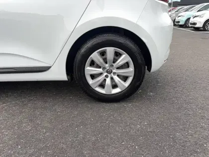 Photo 9 Renault Clio  SOCIETE BLUE DCI 85