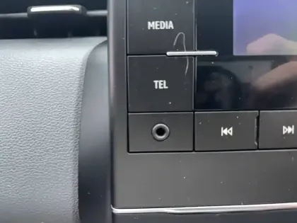 Photo 27 Renault Clio  SOCIETE BLUE DCI 85