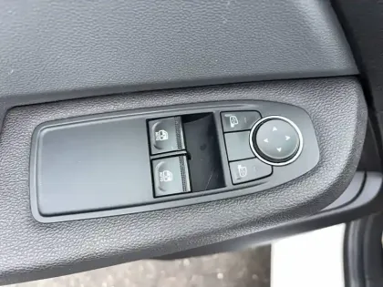 Photo 17 Renault Clio  SOCIETE BLUE DCI 85