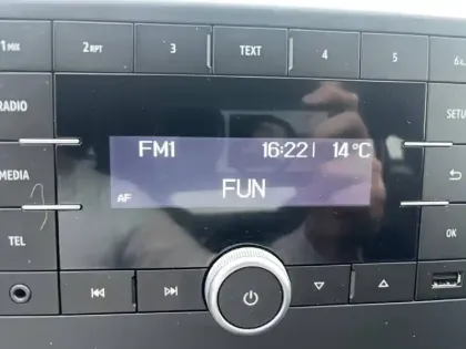 Photo 28 Renault Clio  SOCIETE BLUE DCI 85