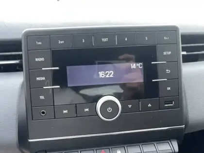 Photo 25 Renault Clio  SOCIETE BLUE DCI 85