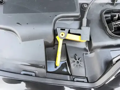 Photo 46 Renault Clio  SOCIETE BLUE DCI 85