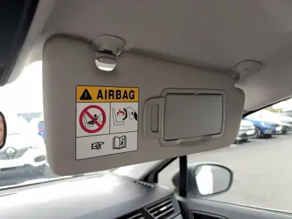 Photo 36 Renault Clio  SOCIETE BLUE DCI 85