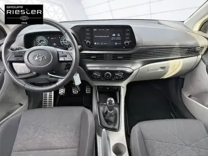 Photo 7 Hyundai Bayon  1.0 T-GDi 100 Hybrid 48V