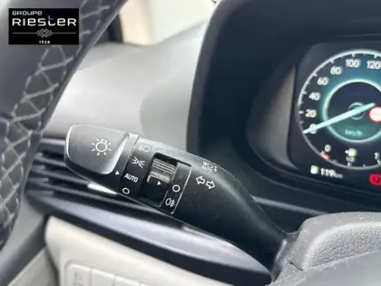 Photo 16 Hyundai Bayon  1.0 T-GDi 100 Hybrid 48V