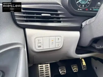 Photo 12 Hyundai Bayon  1.0 T-GDi 100 Hybrid 48V