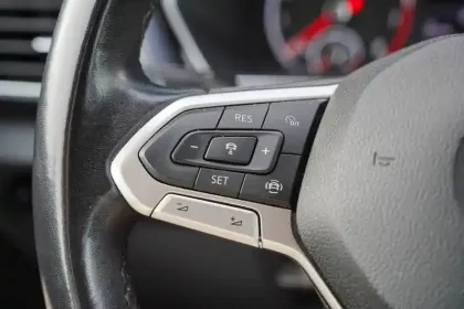 Photo 23 Volkswagen T-cross  1.0 TSI 115 Start/Stop BVM6