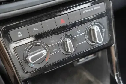 Photo 26 Volkswagen T-cross  1.0 TSI 115 Start/Stop BVM6