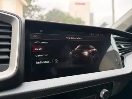 Photo 44 Audi A1  Allstreet 35 TFSI 150 ch S tronic 7