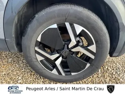 Photo 10 Peugeot 2008  Hybrid 136 e-DCS6