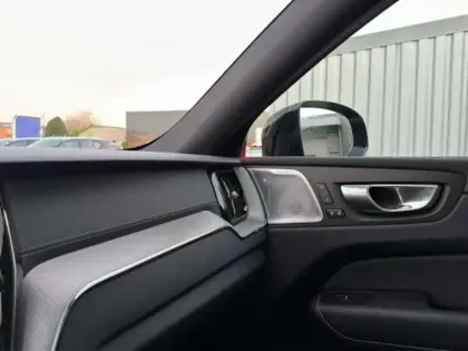 Photo 35 Volvo Xc60  T8 AWD Hybride rechargeable 310 ch+145 ch Geartronic 8