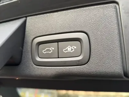 Photo 7 Volvo Xc60  T8 AWD Hybride rechargeable 310 ch+145 ch Geartronic 8