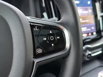 Photo 19 Volvo Xc60  T8 AWD Hybride rechargeable 310 ch+145 ch Geartronic 8