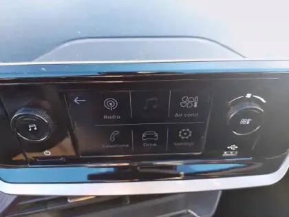 Photo 19 Peugeot 208  PureTech 75 S&S BVM5