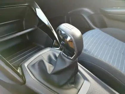 Photo 13 Peugeot 208  PureTech 75 S&S BVM5