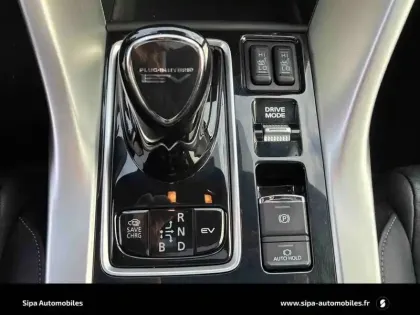 Photo 20 Mitsubishi Eclipse Cross  2.4 MIVEC PHEV Twin Motor 4WD