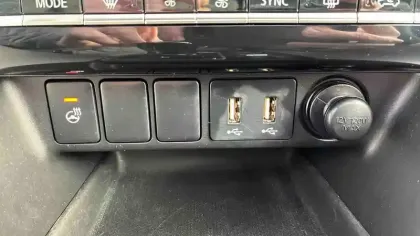 Photo 35 Mitsubishi Eclipse Cross  2.4 MIVEC PHEV Twin Motor 4WD