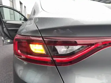 Photo 47 Renault Arkana  E-Tech hybride 145 - 22