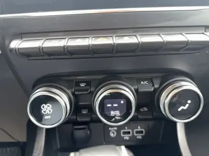 Photo 36 Renault Arkana  E-Tech hybride 145 - 22