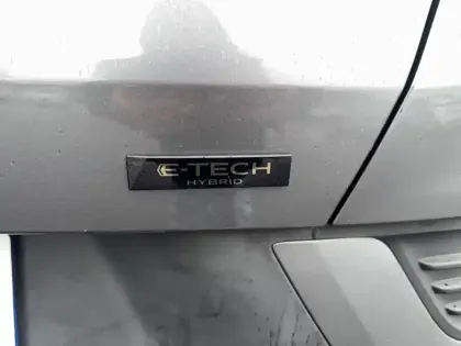 Photo 48 Renault Arkana  E-Tech hybride 145 - 22