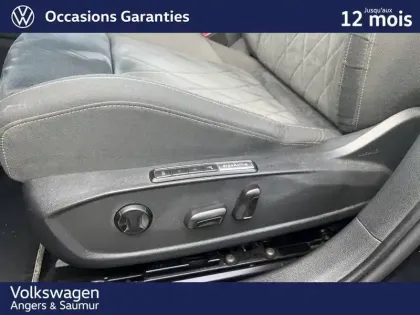 Photo 19 Volkswagen Golf  1.5 eTSI OPF 150 DSG7