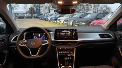 Photo 15 Volkswagen T-roc  1.5 TSI EVO2 150 Start/Stop DSG7