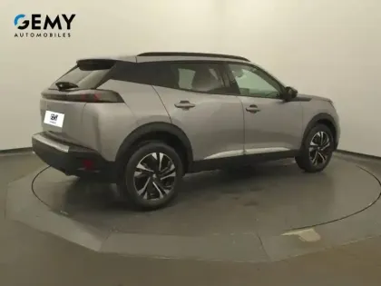 Photo 61 Peugeot 2008  PureTech 100 S&S BVM6