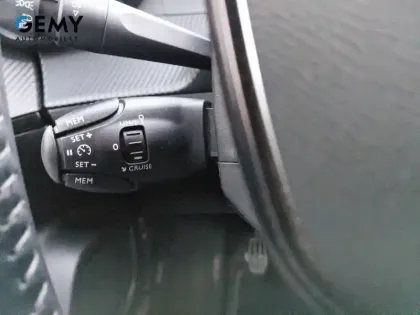 Photo 14 Peugeot 2008  PureTech 100 S&S BVM6