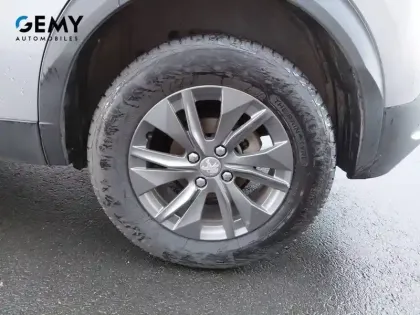 Photo 10 Peugeot 2008  PureTech 100 S&S BVM6