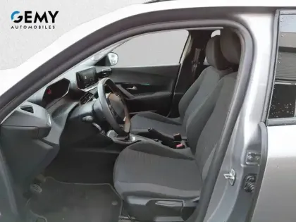 Photo 8 Peugeot 2008  PureTech 100 S&S BVM6