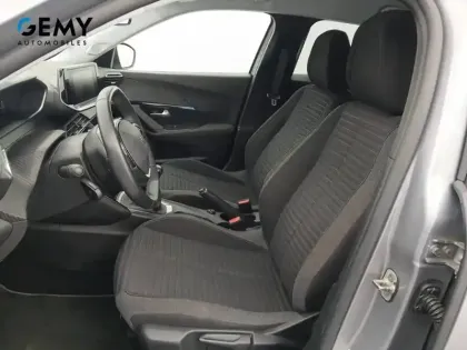 Photo 24 Peugeot 2008  PureTech 100 S&S BVM6