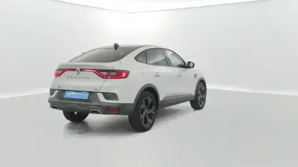 Photo 13 Renault Arkana  E-Tech hybride 145