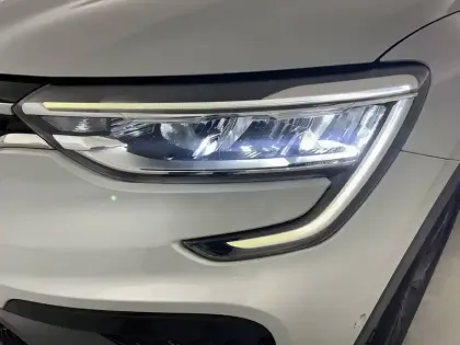 Photo 29 Renault Arkana  E-Tech hybride 145