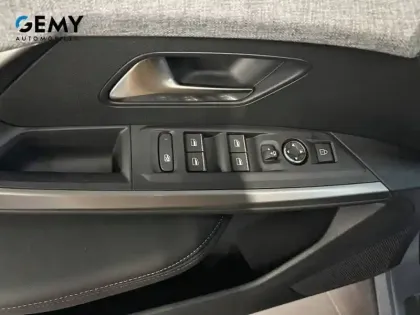 Photo 11 Peugeot 3008  Hybrid 145 e-DCS6